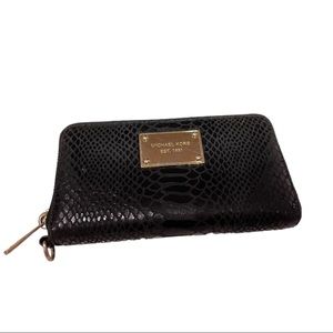 Michael Kors Snakeskin Wallet (Authentic)